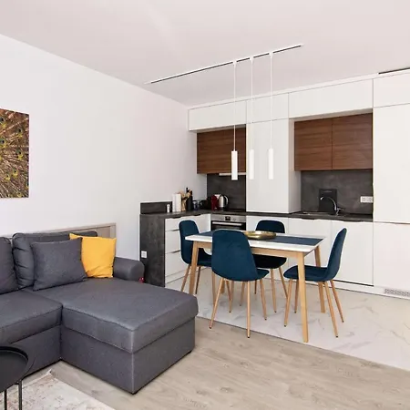 Luxury Center Two Bedroom Close To Beach Varna