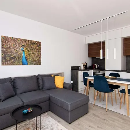 Apartment Luxury Center Two Bedroom Close To Beach